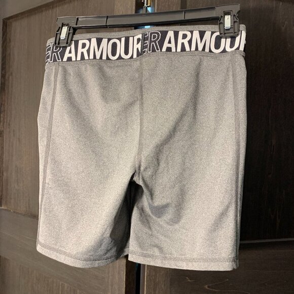 Under Armour gray compression shorts - Picture 3 of 3